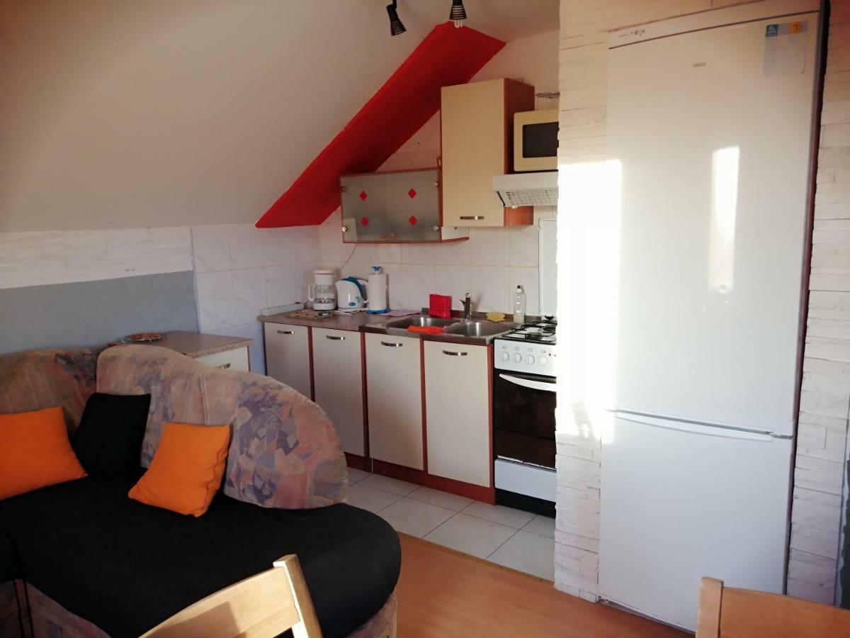 Apartmani Petra Vrsi Exterior photo